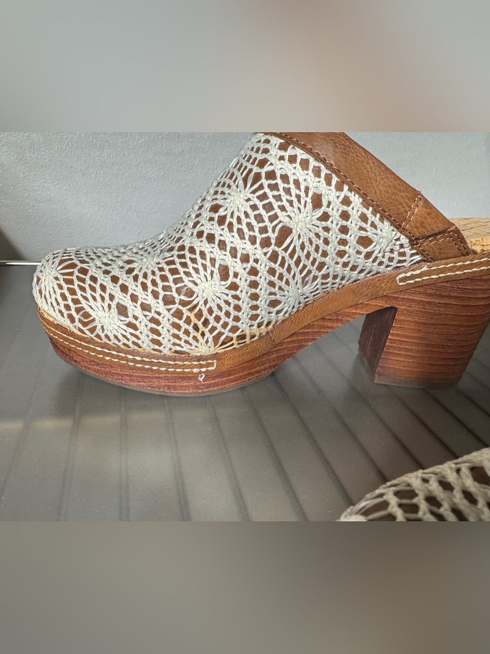 Kork-Ease White Crochet Clog Mules with Brown Trim Nora boho size 7 - Picture 10 of 12